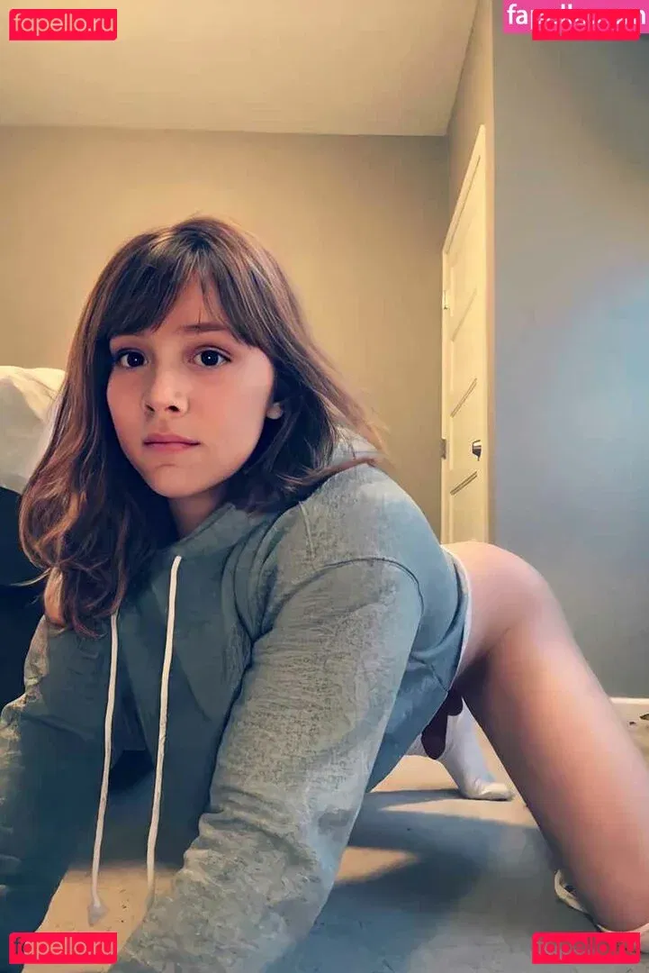 RoxieIsGold Onlyfans Photo Gallery 