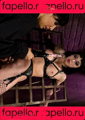 Asphyxia Noir Onlyfans Photo Gallery 