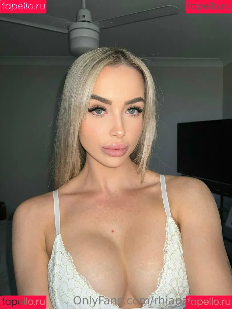 Rhiana Webber Onlyfans Photo Gallery 
