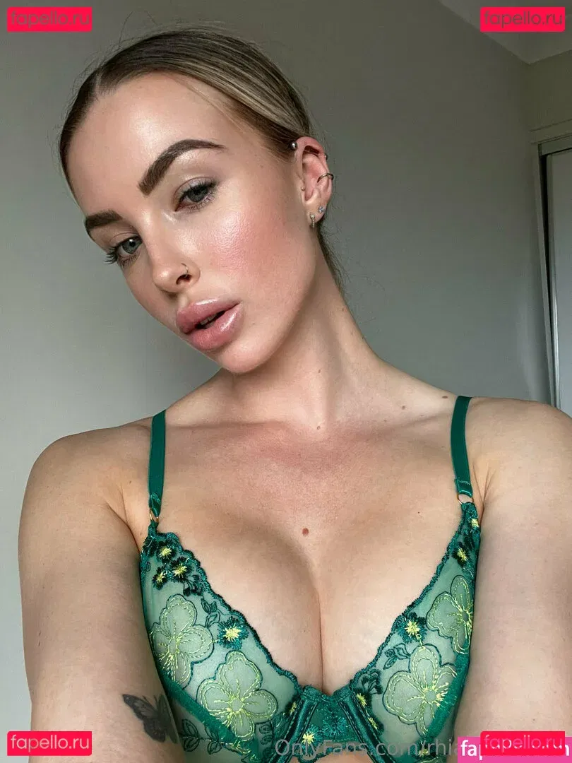 Rhiana Webber Onlyfans Photo Gallery 