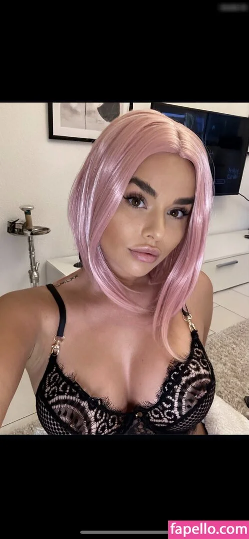 Isabell Böttger Onlyfans Photo Gallery 