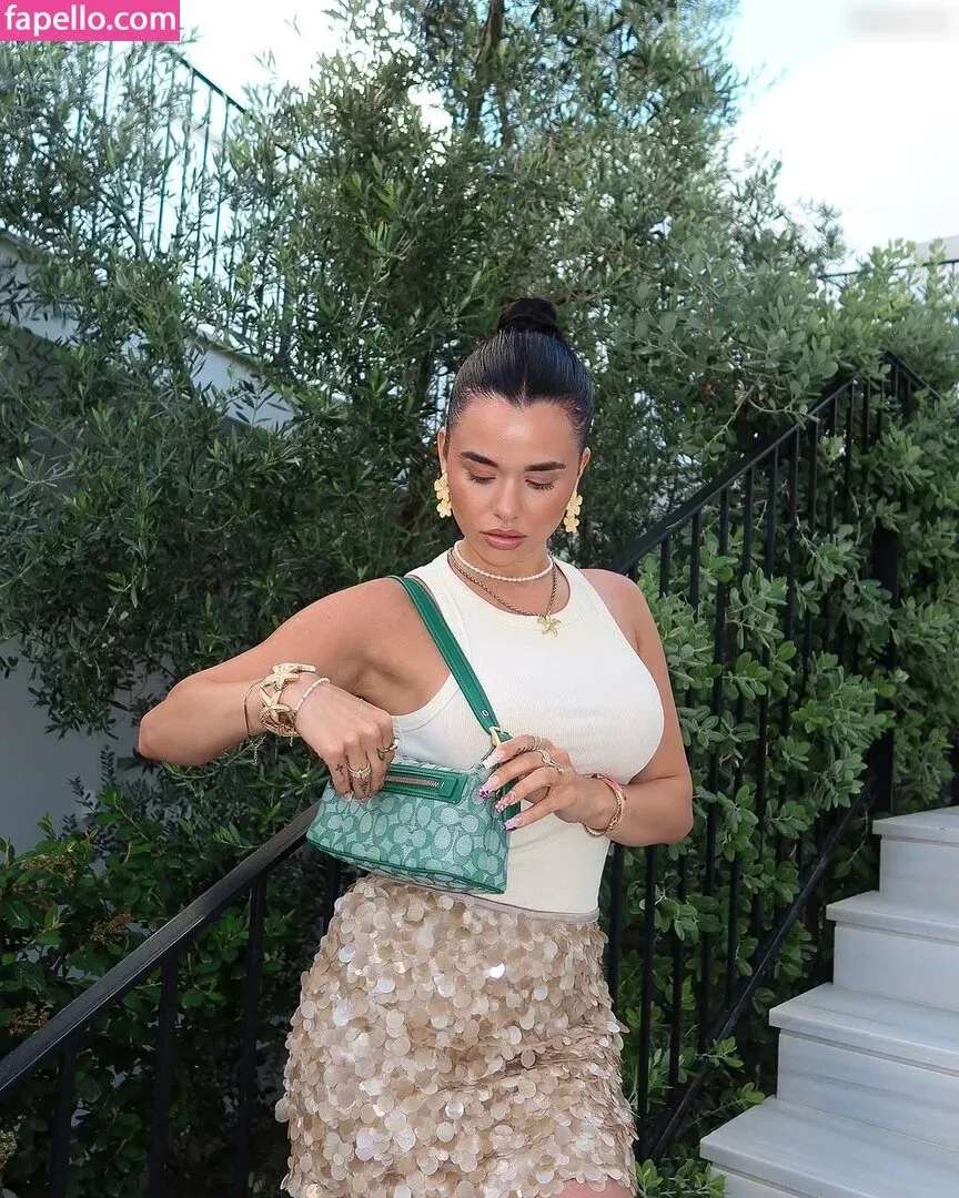 Isabell Böttger Onlyfans Photo Gallery 