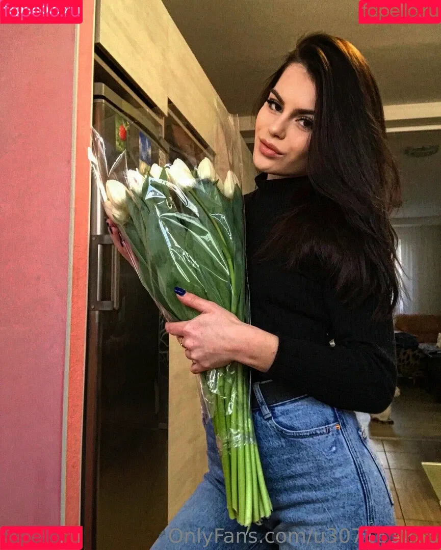 nika_dream Onlyfans Photo Gallery 