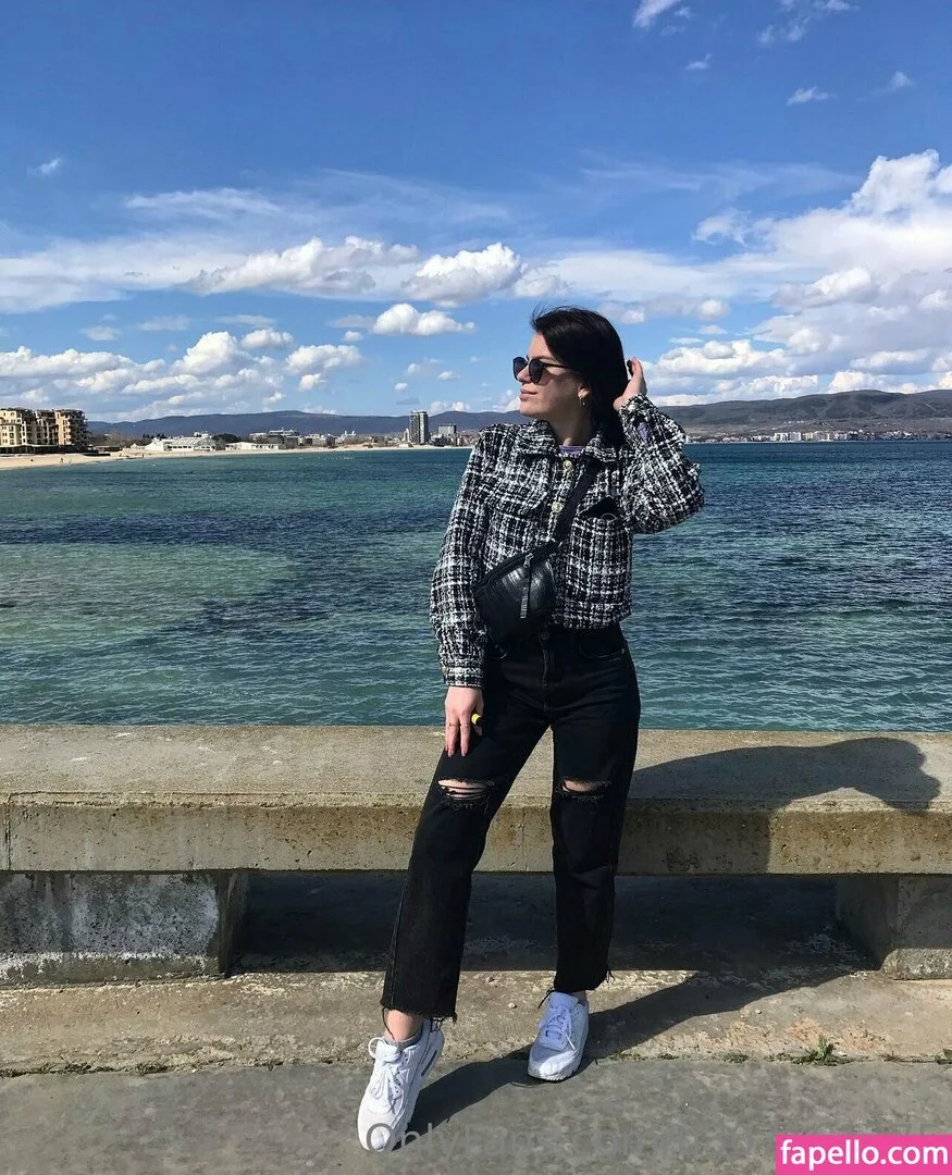 nika_dream Onlyfans Photo Gallery 