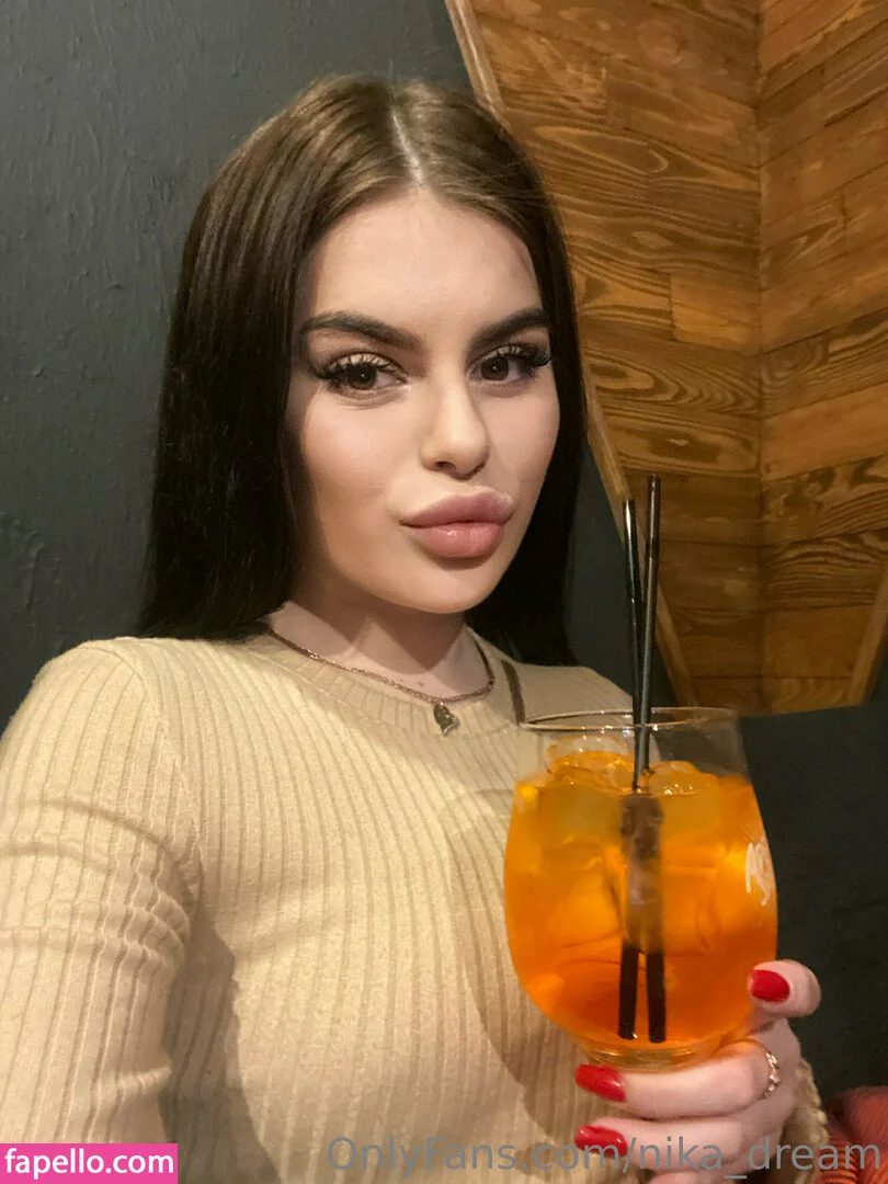 nika_dream Onlyfans Photo Gallery 
