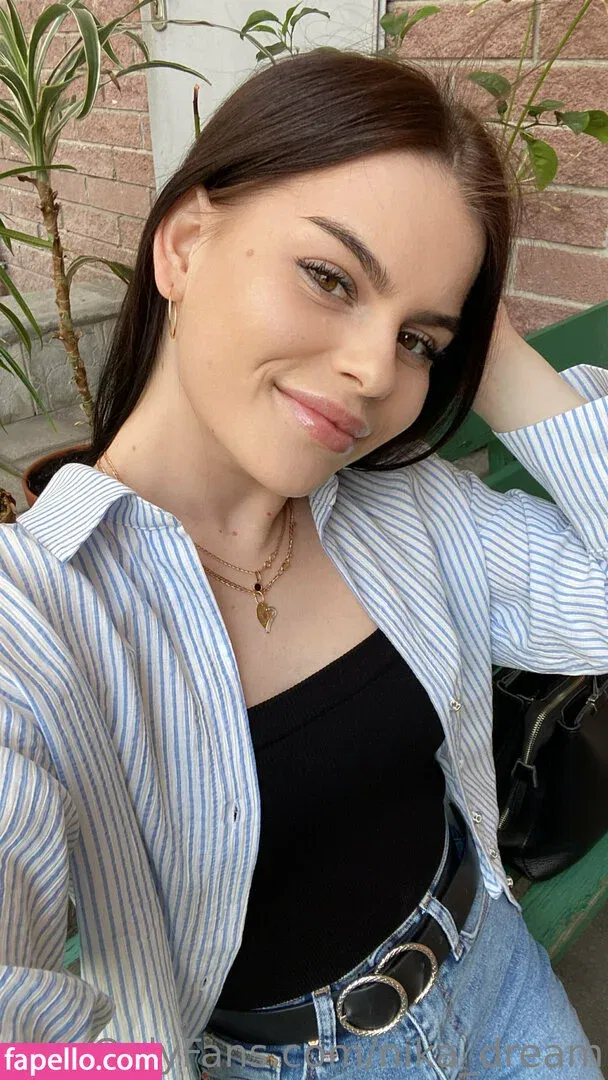 nika_dream Onlyfans Photo Gallery 