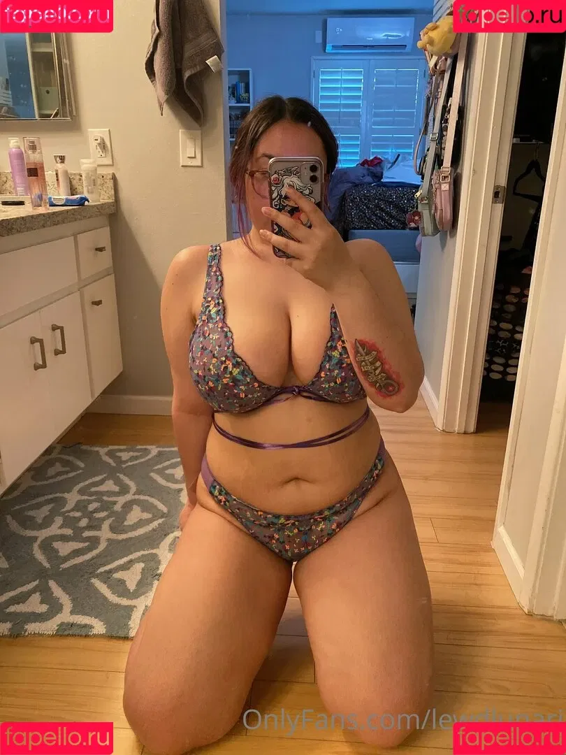 lewdlunari Onlyfans Photo Gallery 