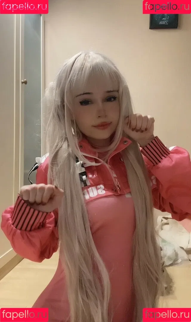 Smolnami Onlyfans Photo Gallery 