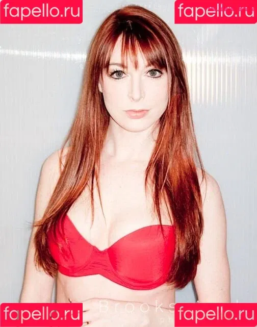 Lisa Foiles Onlyfans Photo Gallery 