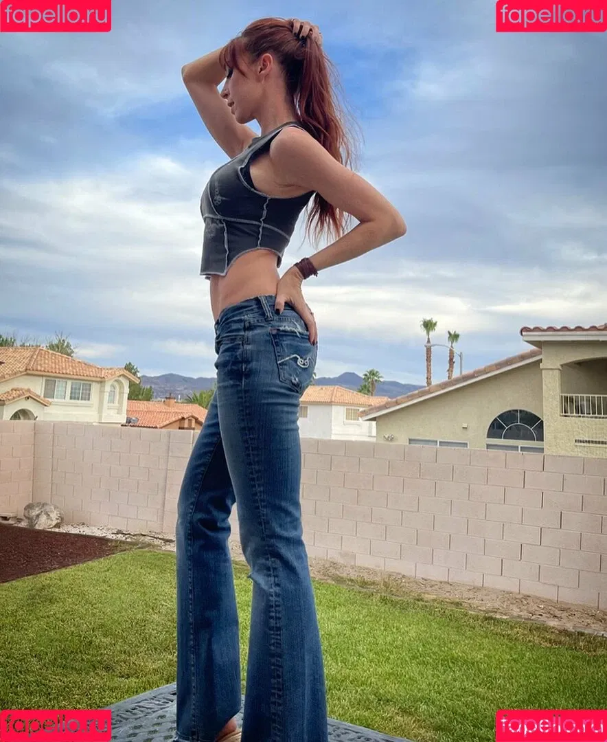 Lisa Foiles Onlyfans Photo Gallery 
