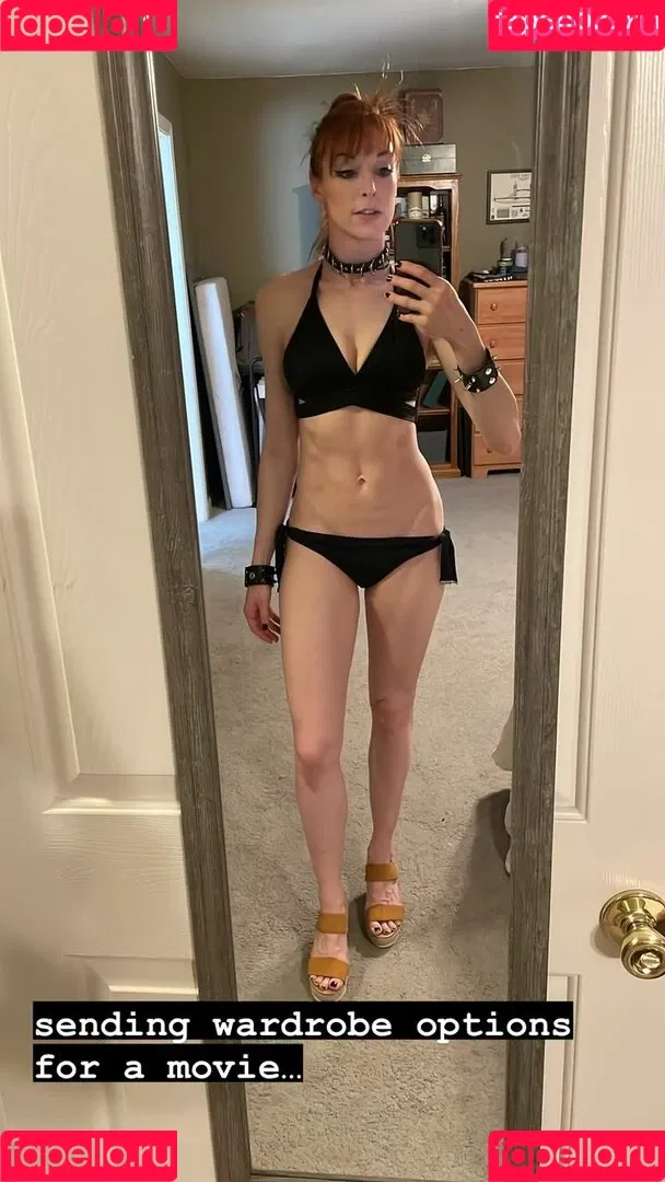 Lisa Foiles Onlyfans Photo Gallery 