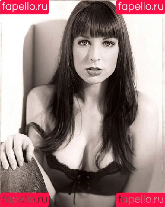Lisa Foiles Onlyfans Photo Gallery 