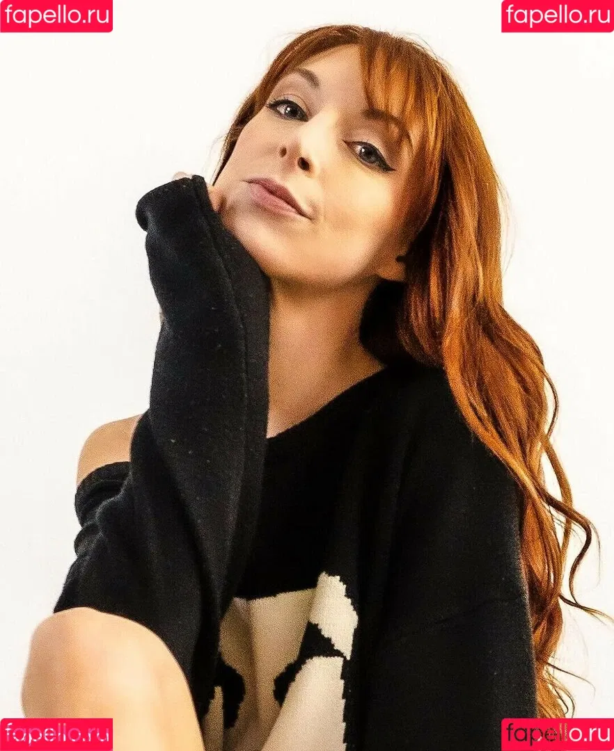Lisa Foiles Onlyfans Photo Gallery 
