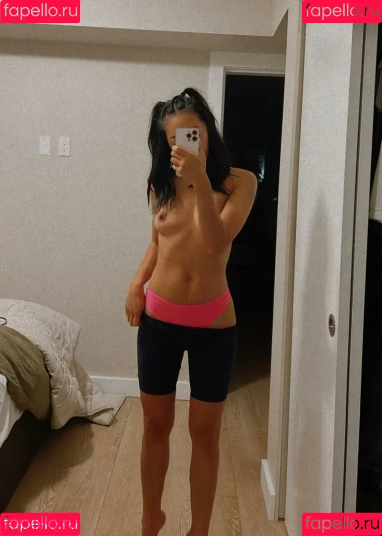 banhmibailee Onlyfans Photo Gallery 