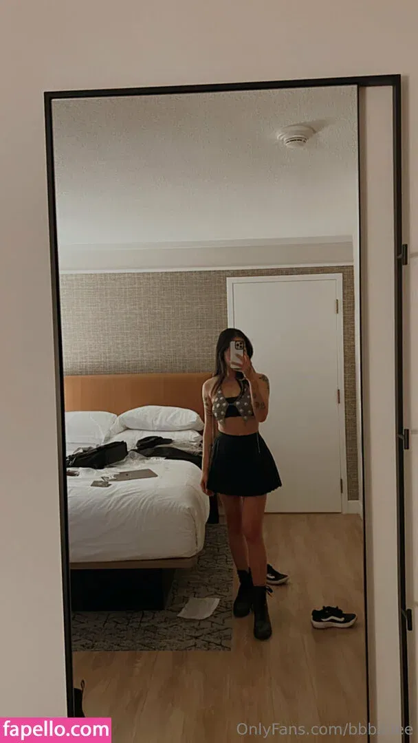 banhmibailee Onlyfans Photo Gallery 