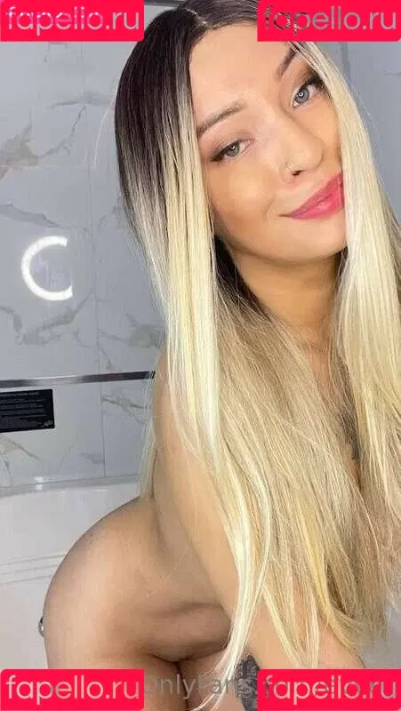 evyei Onlyfans Photo Gallery 