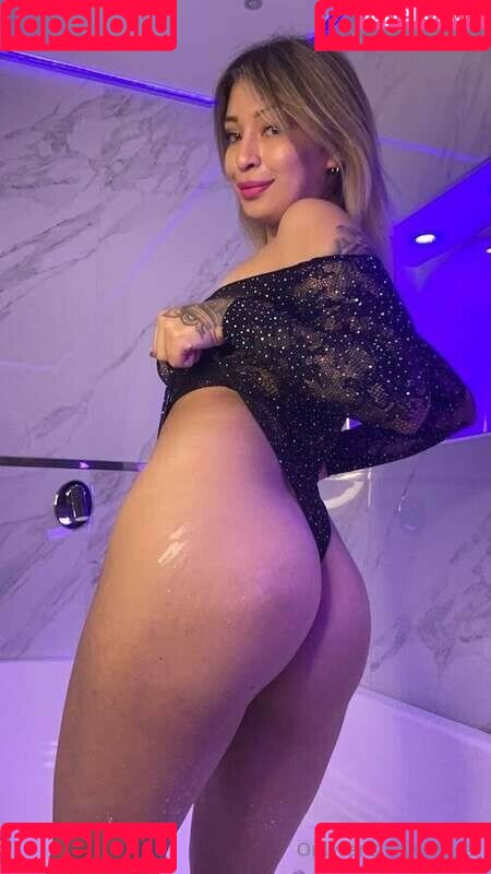 evyei Onlyfans Photo Gallery 