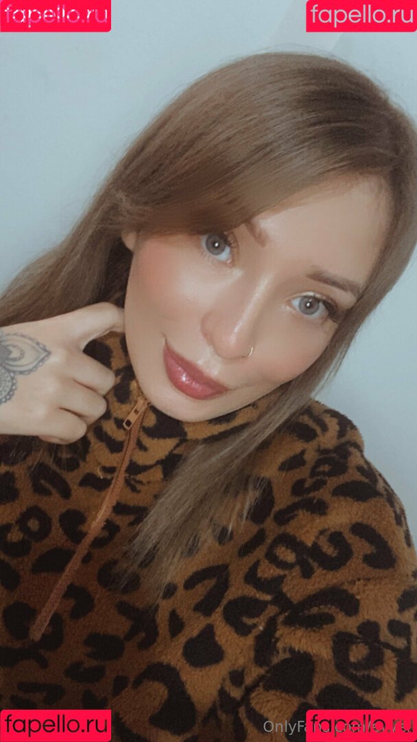 evyei Onlyfans Photo Gallery 