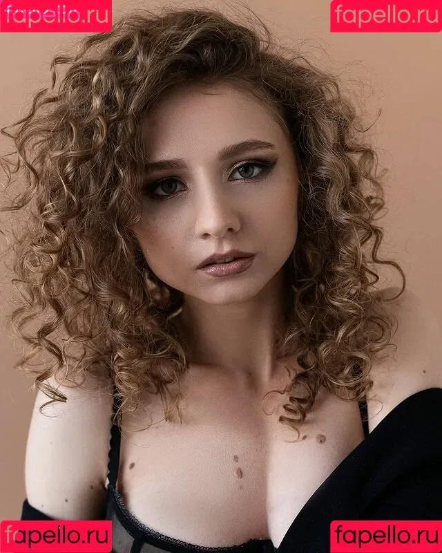 Alina Kurzova Onlyfans Photo Gallery 