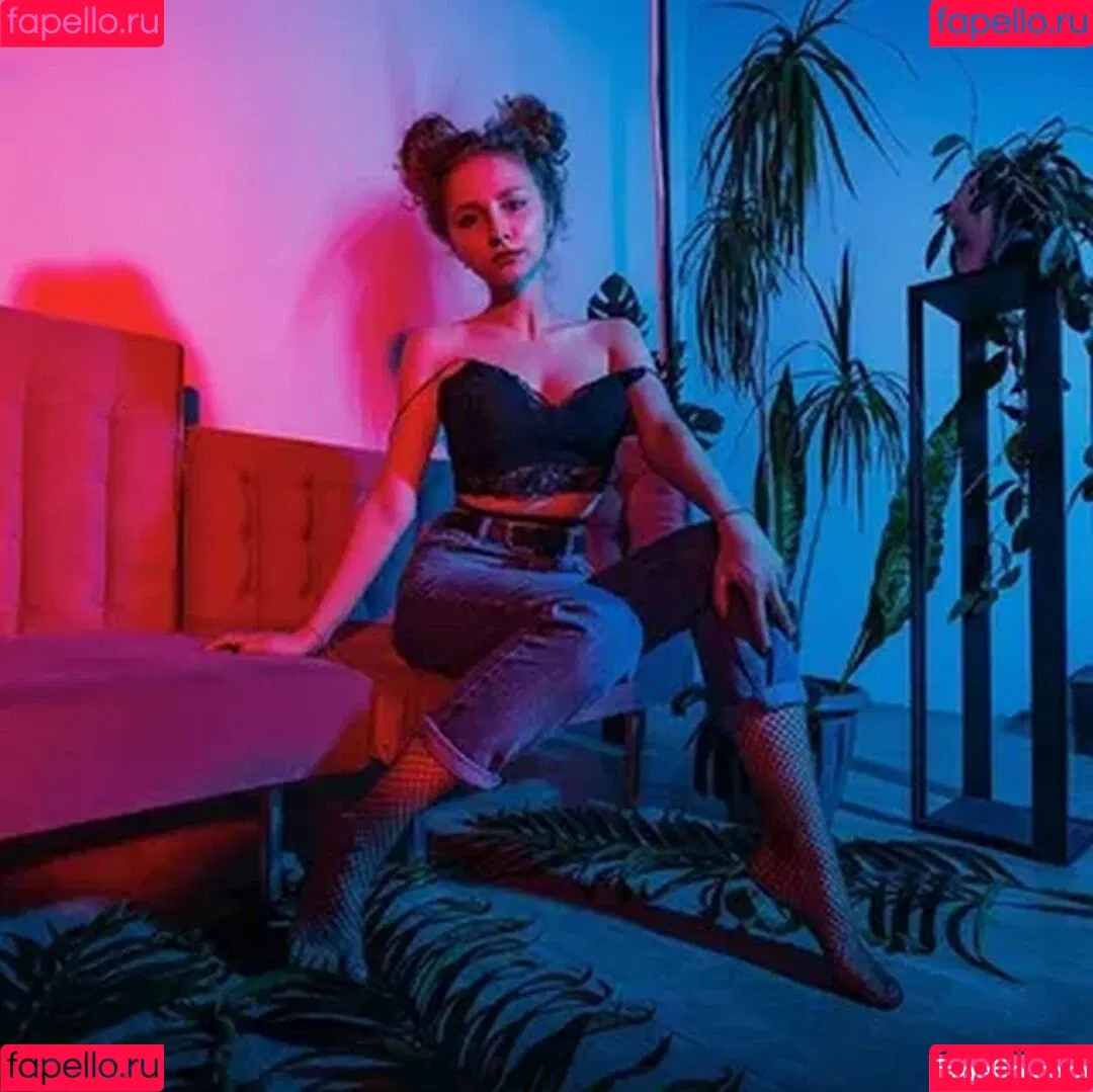 Alina Kurzova Onlyfans Photo Gallery 