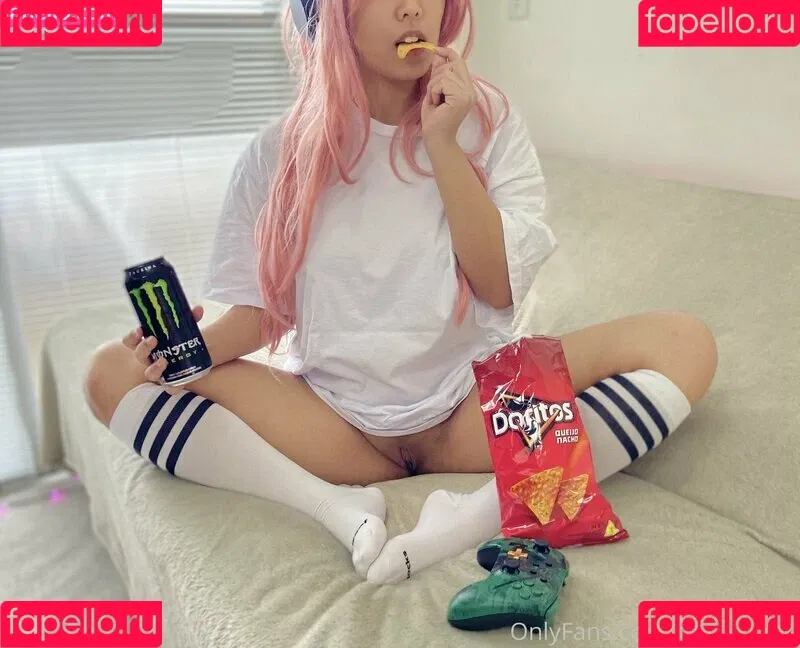 Hatsu Suzume Onlyfans Photo Gallery 
