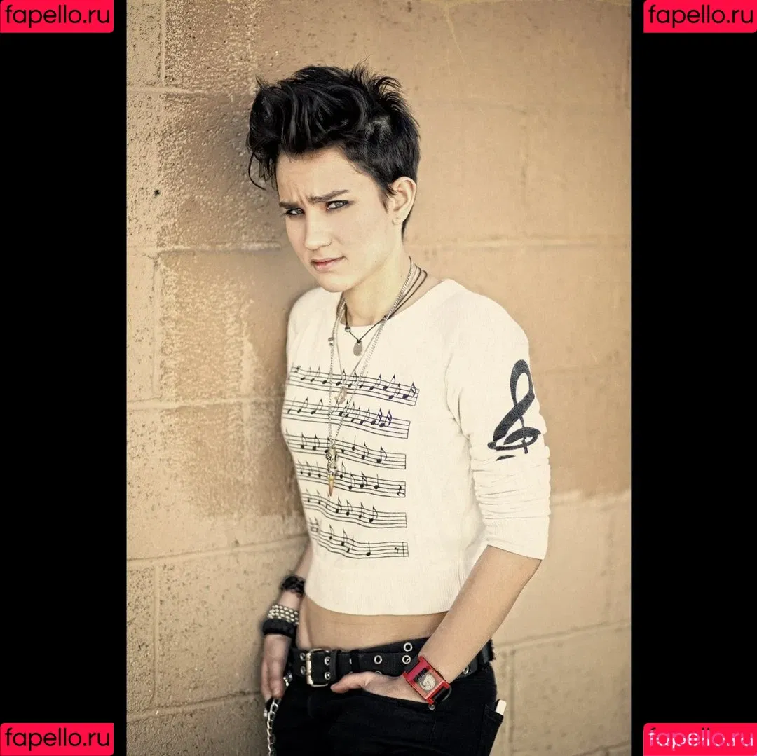 Bex Taylor-Klaus Onlyfans Photo Gallery 