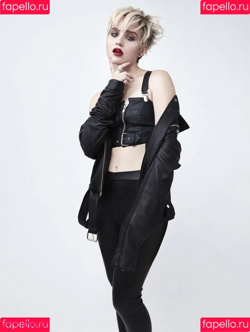 Bex Taylor-Klaus Onlyfans Photo Gallery 