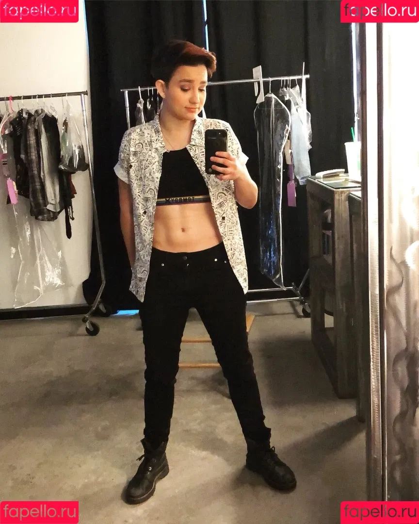 Bex Taylor-Klaus Onlyfans Photo Gallery 