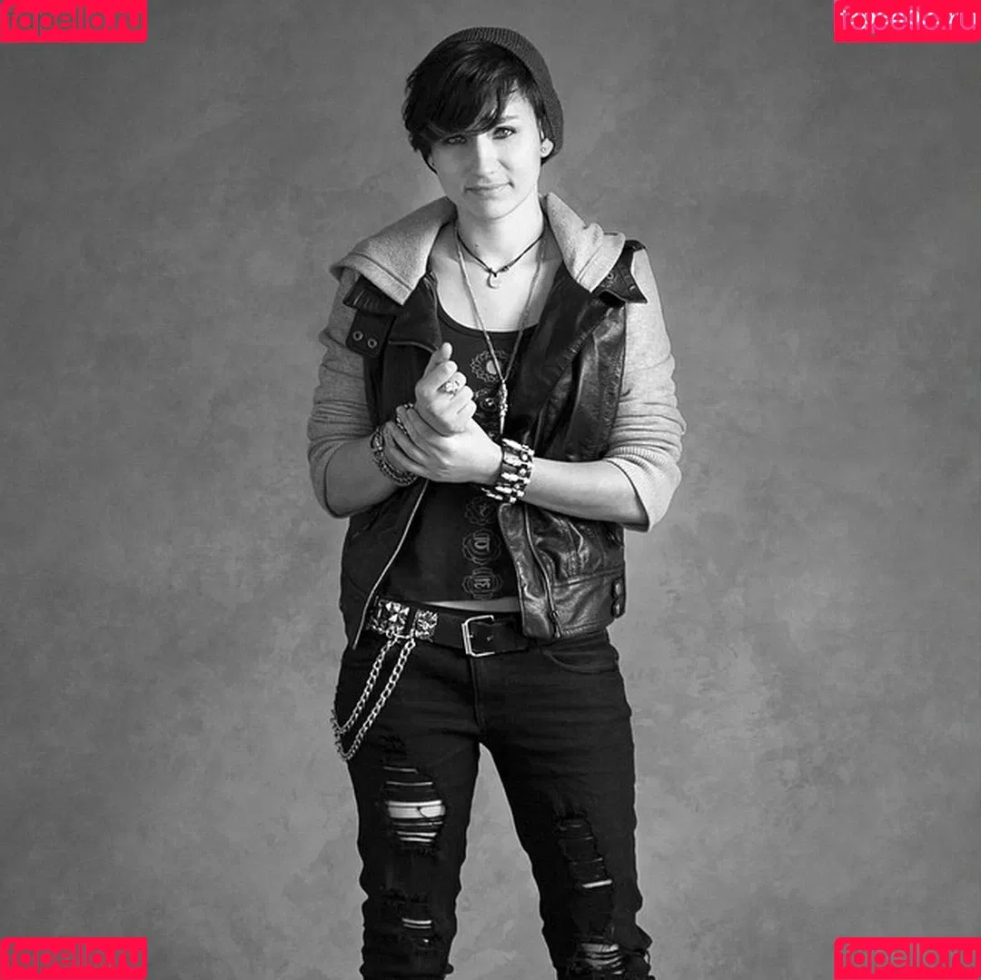 Bex Taylor-Klaus Onlyfans Photo Gallery 