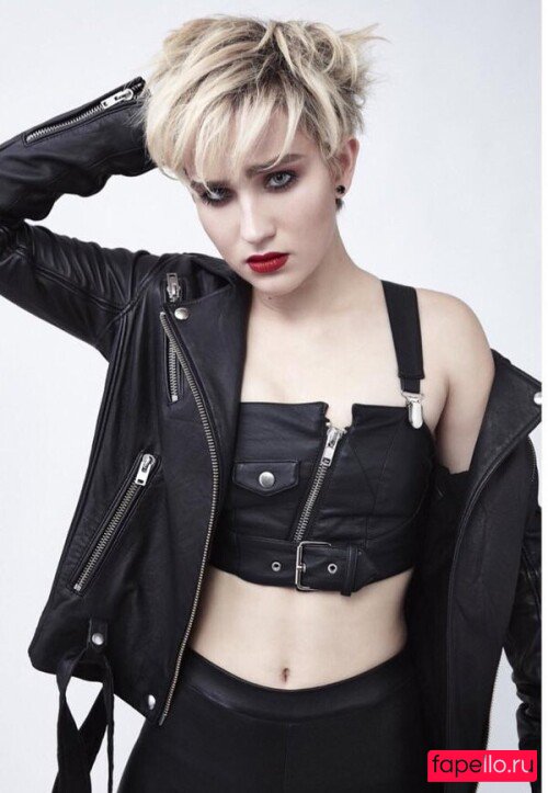 Bex Taylor-Klaus Nude Onlyfans Photo 32