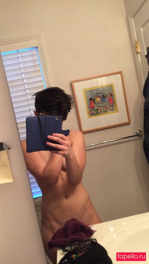 Bex Taylor-Klaus Nude Onlyfans Photo 8