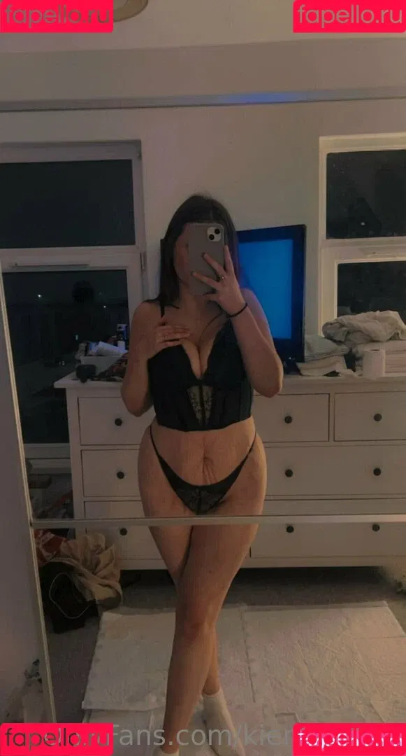 cheekykieracam Onlyfans Photo Gallery 