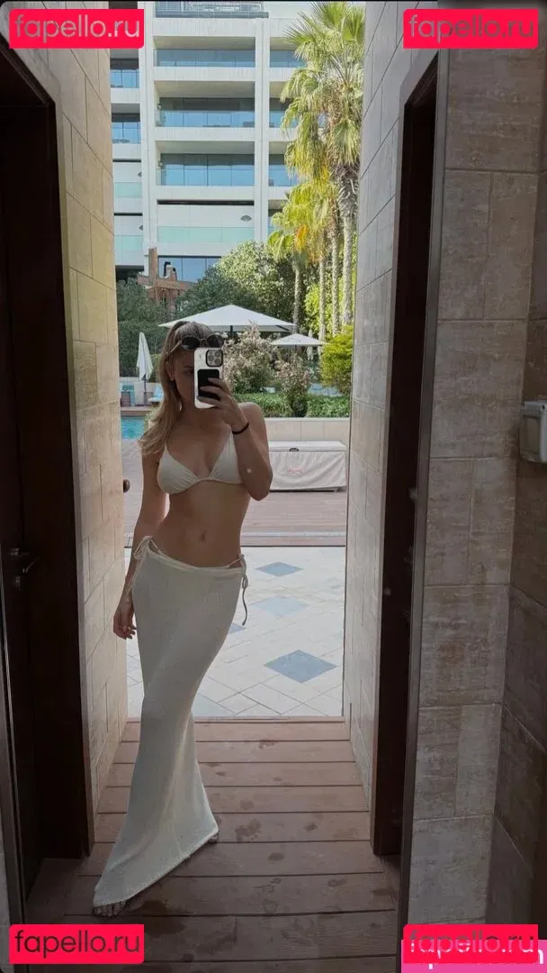 Ann-Kathrin Götze Onlyfans Photo Gallery 