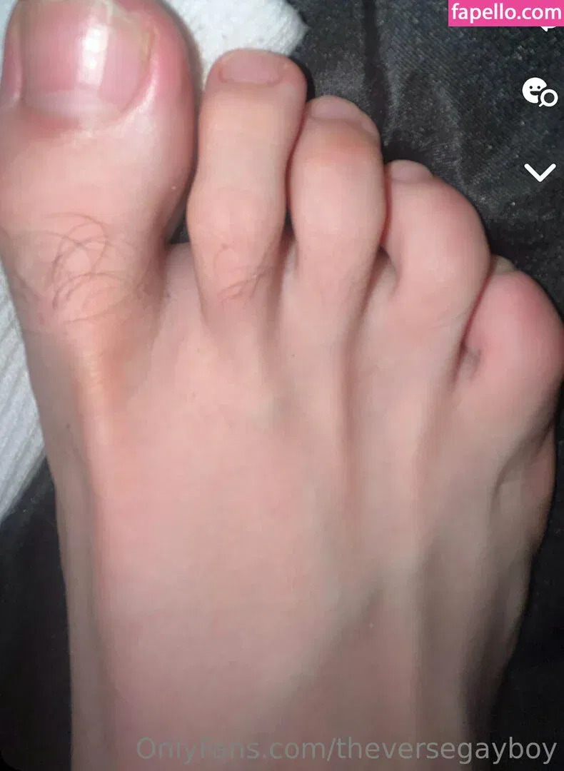 theversegayboy Onlyfans Photo Gallery 