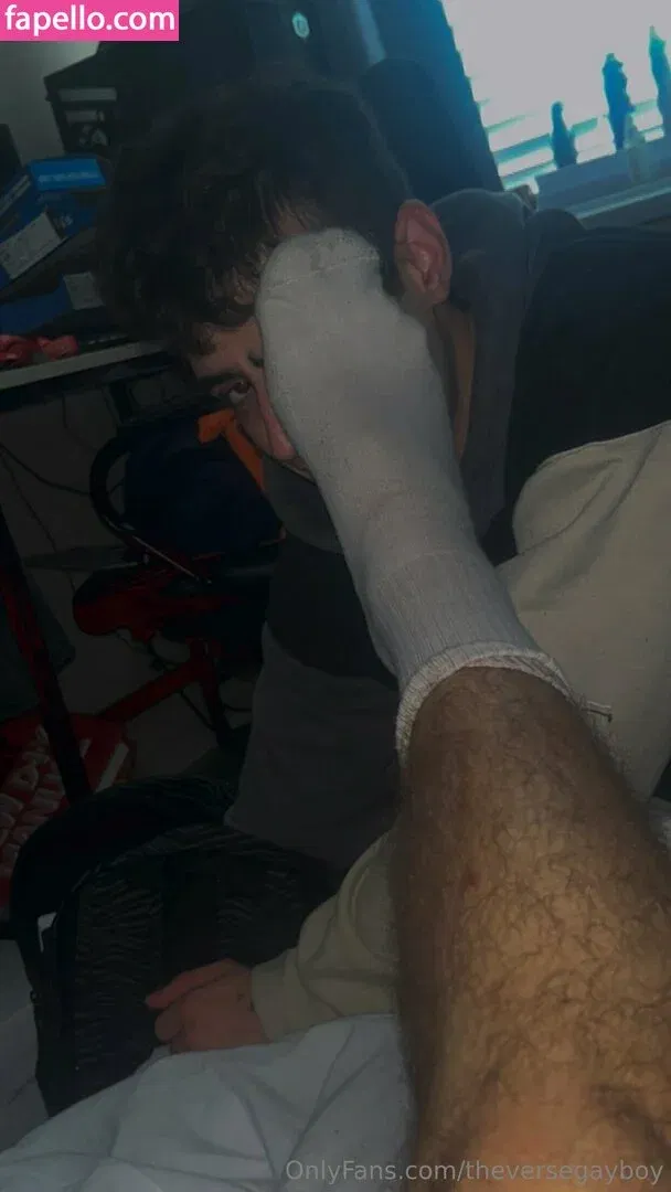 theversegayboy Onlyfans Photo Gallery 