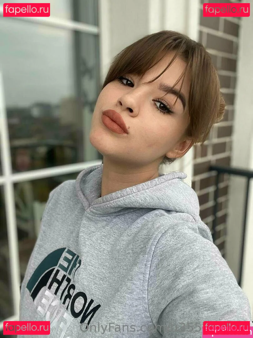 miiraamii Onlyfans Photo Gallery 