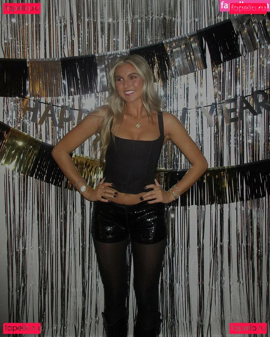 Hayden Grace Moss Onlyfans Photo Gallery 