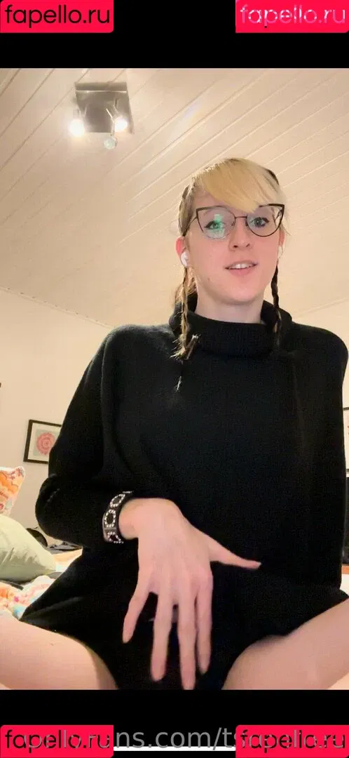 gothravemomfree Onlyfans Photo Gallery 