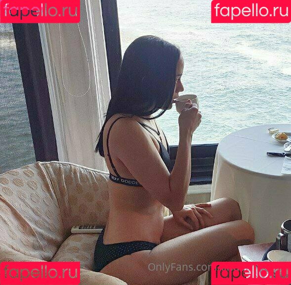 lindalindahot Onlyfans Photo Gallery 