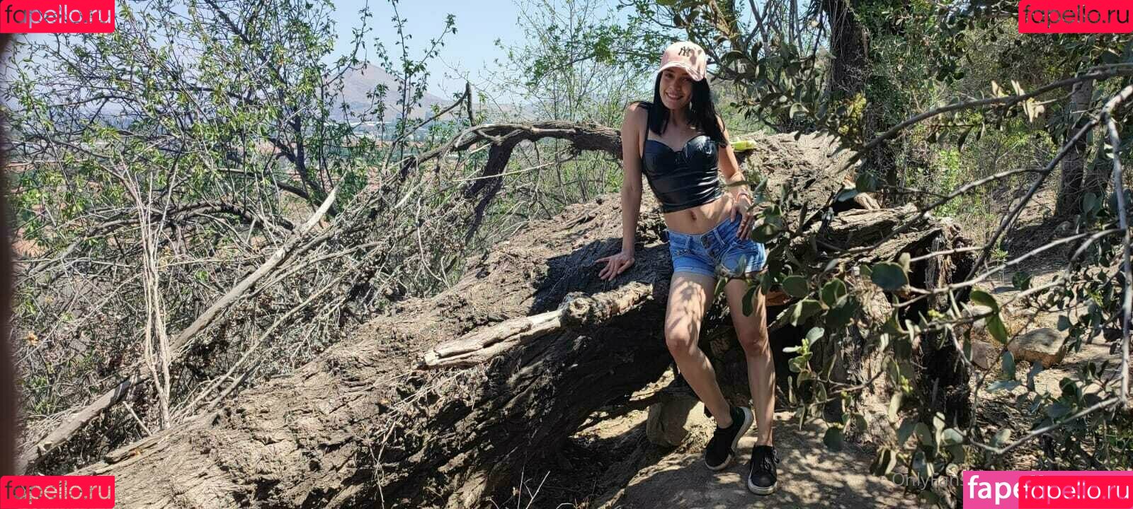 lindalindahot Onlyfans Photo Gallery 