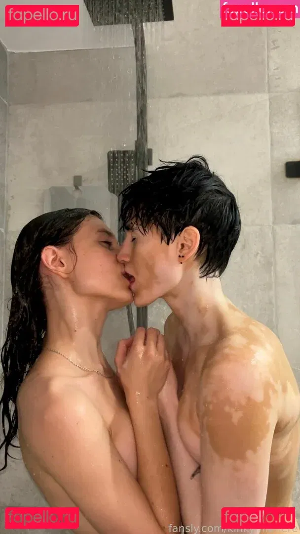 kinkymiahere Onlyfans Photo Gallery 