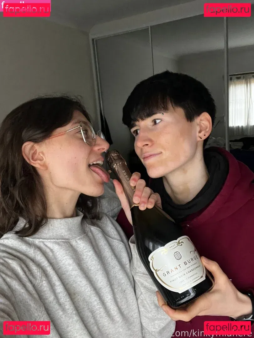 kinkymiahere Onlyfans Photo Gallery 