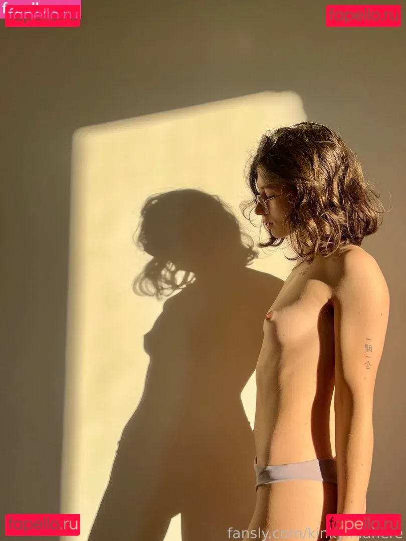 kinkymiahere Onlyfans Photo Gallery 