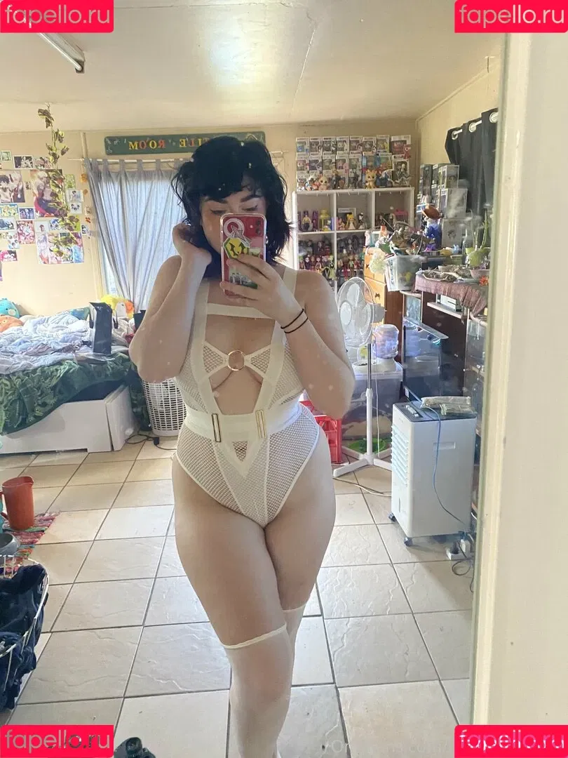 minniealiencos Onlyfans Photo Gallery 