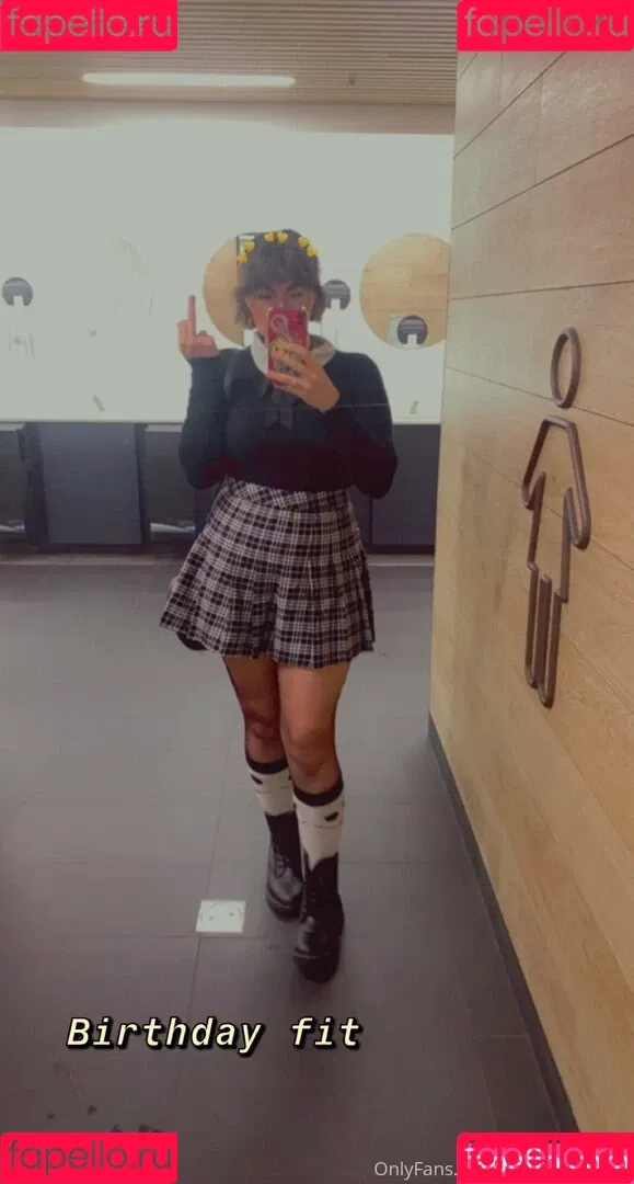 minniealiencos Onlyfans Photo Gallery 