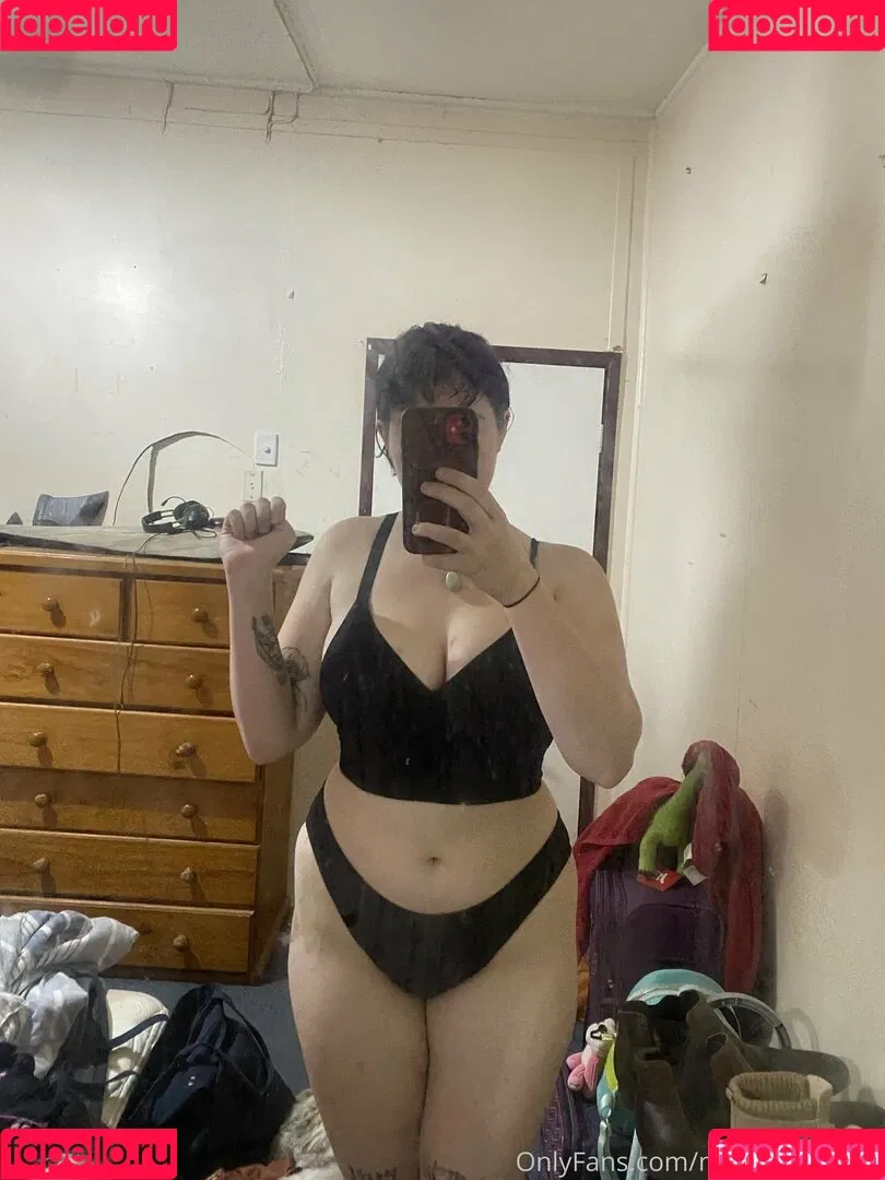 minniealiencos Onlyfans Photo Gallery 