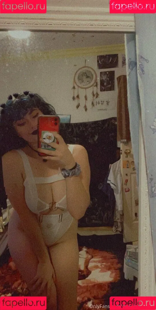 minniealiencos Onlyfans Photo Gallery 