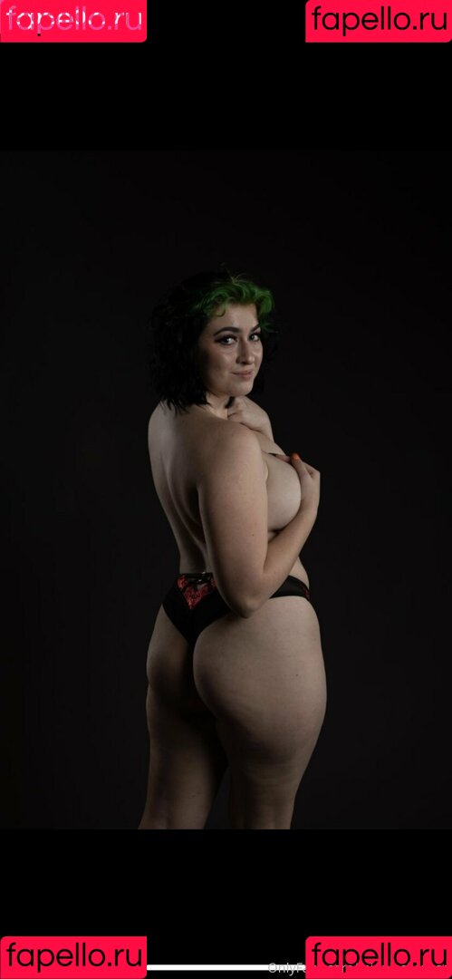 minniealiencos Onlyfans Photo Gallery 