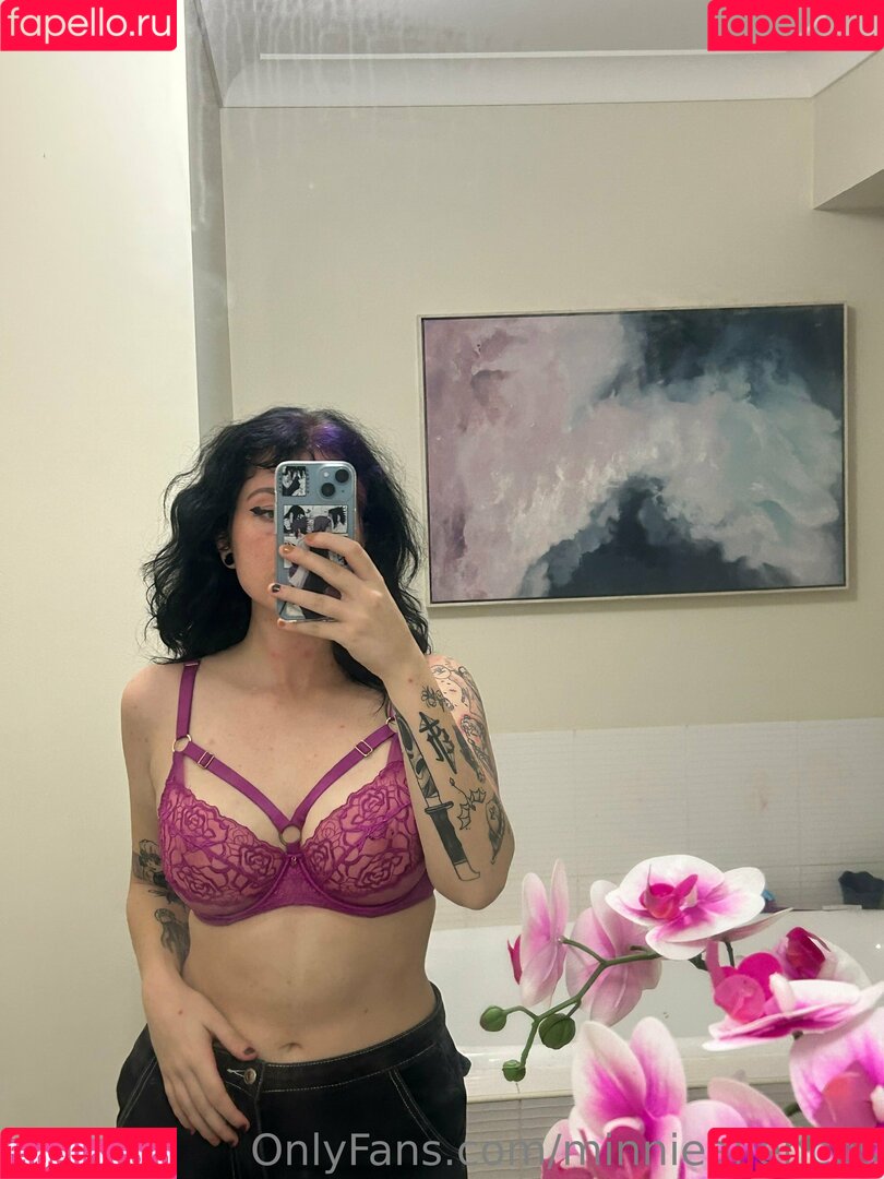 minniealiencos Onlyfans Photo Gallery 