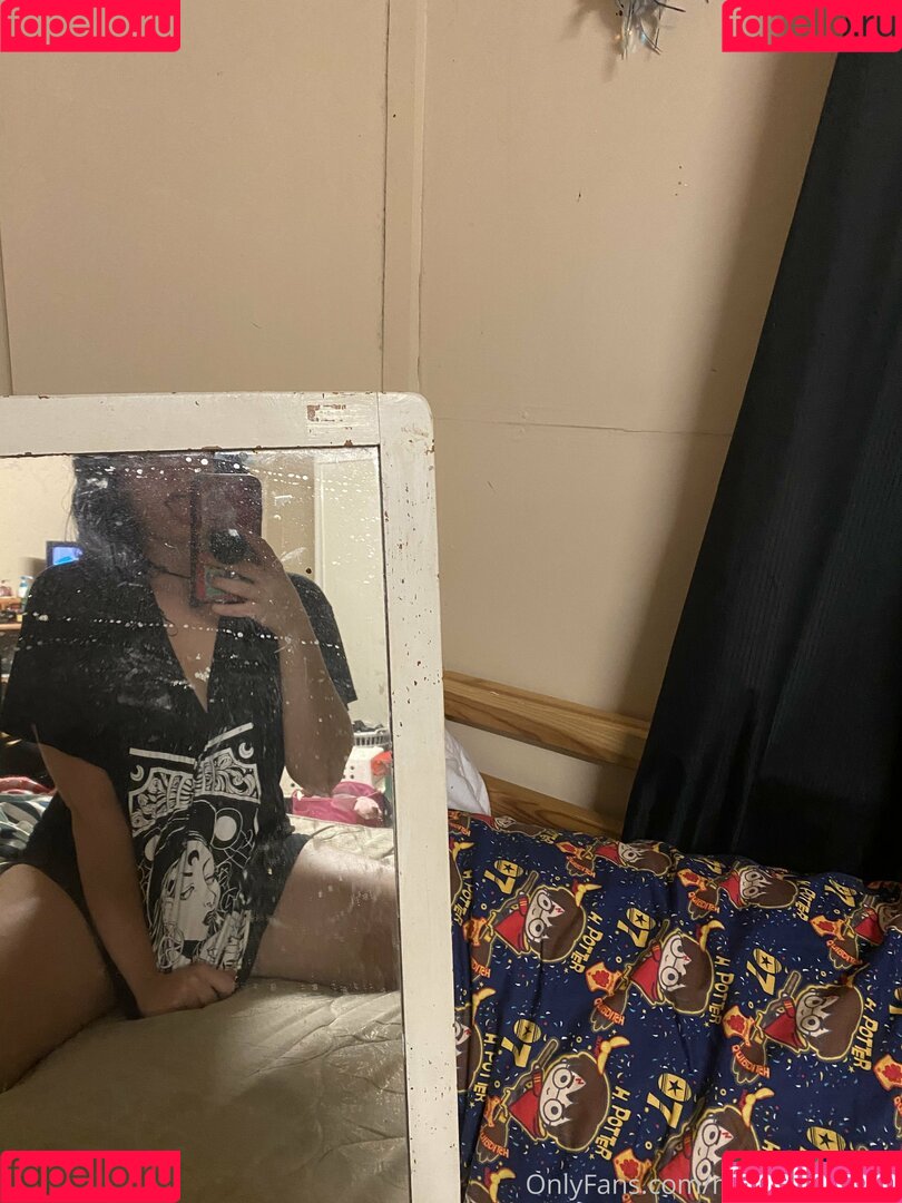 minniealiencos Onlyfans Photo Gallery 